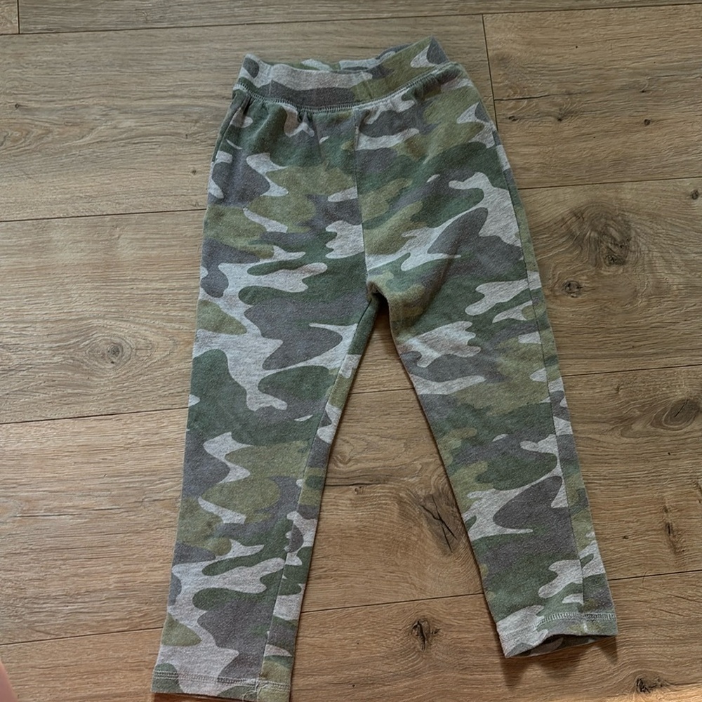 Art Class Camo Sweatpants